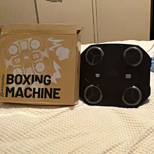 Wall mounted boxing machine - mounted,